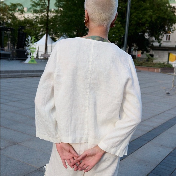 Marina Linen Tie-Front Top – Milky White - Picture 4 of 7